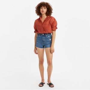 Levi’s Ribcage shorts
